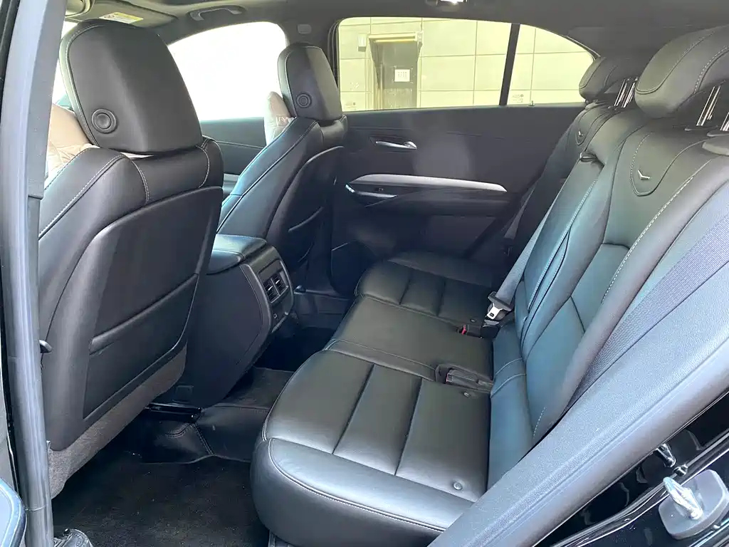 CADILLAC XT4 2022