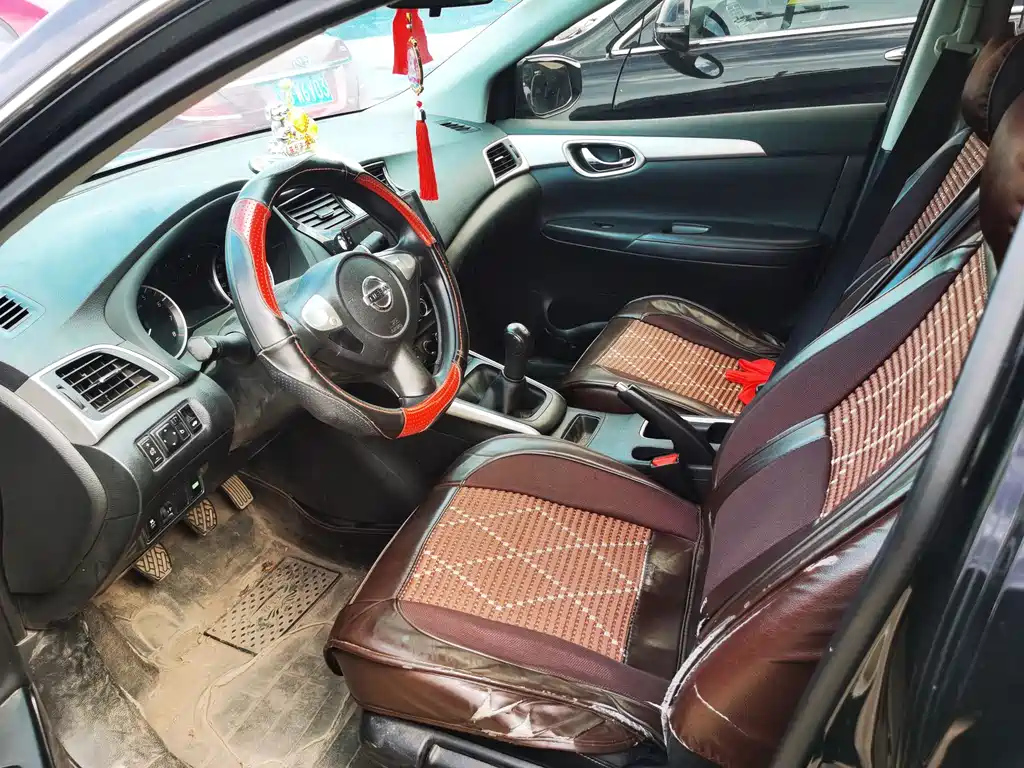 NISSAN SYLPHY 2019