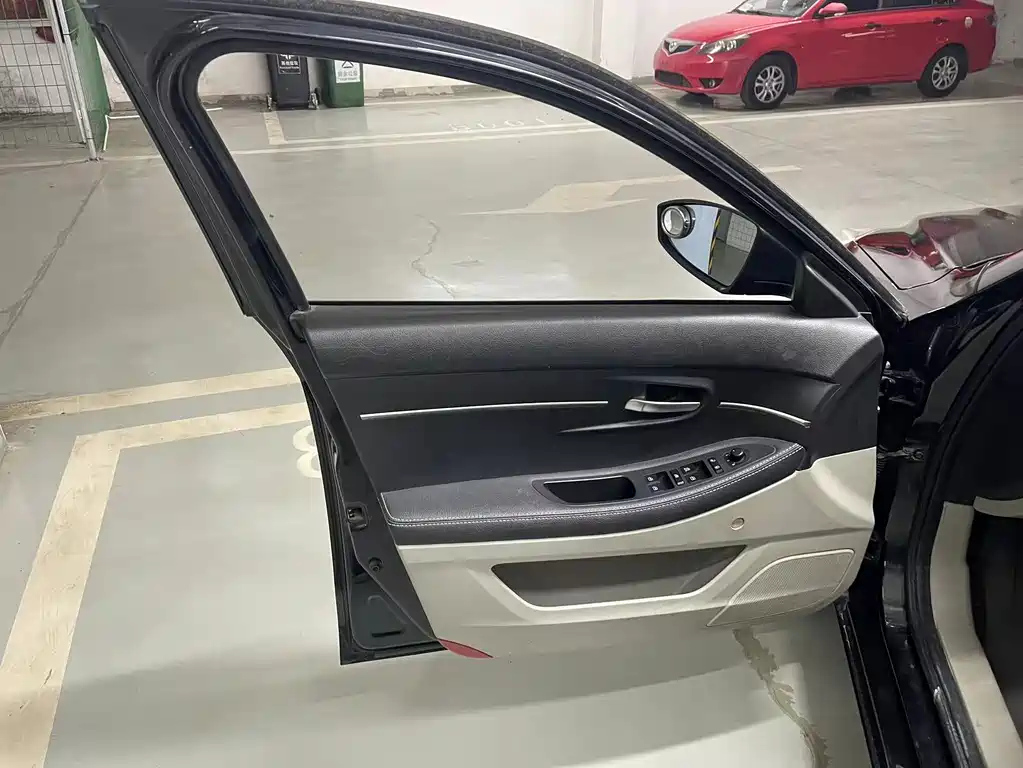 BAIC SENOVA D50 2015