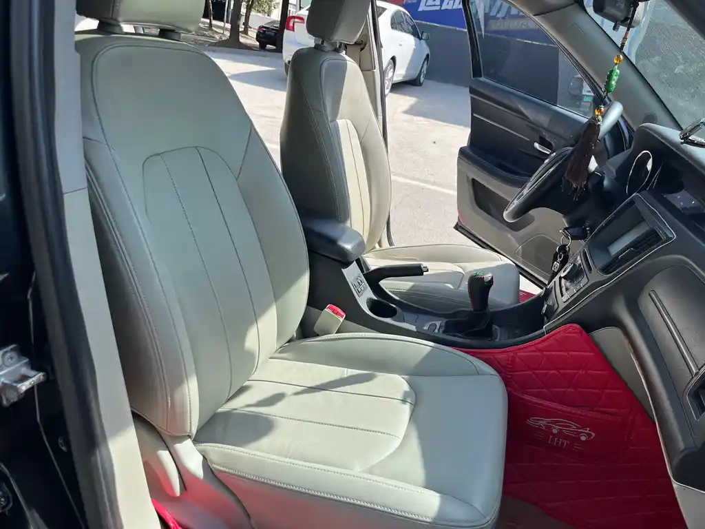 BAIC SENOVA D50 2015