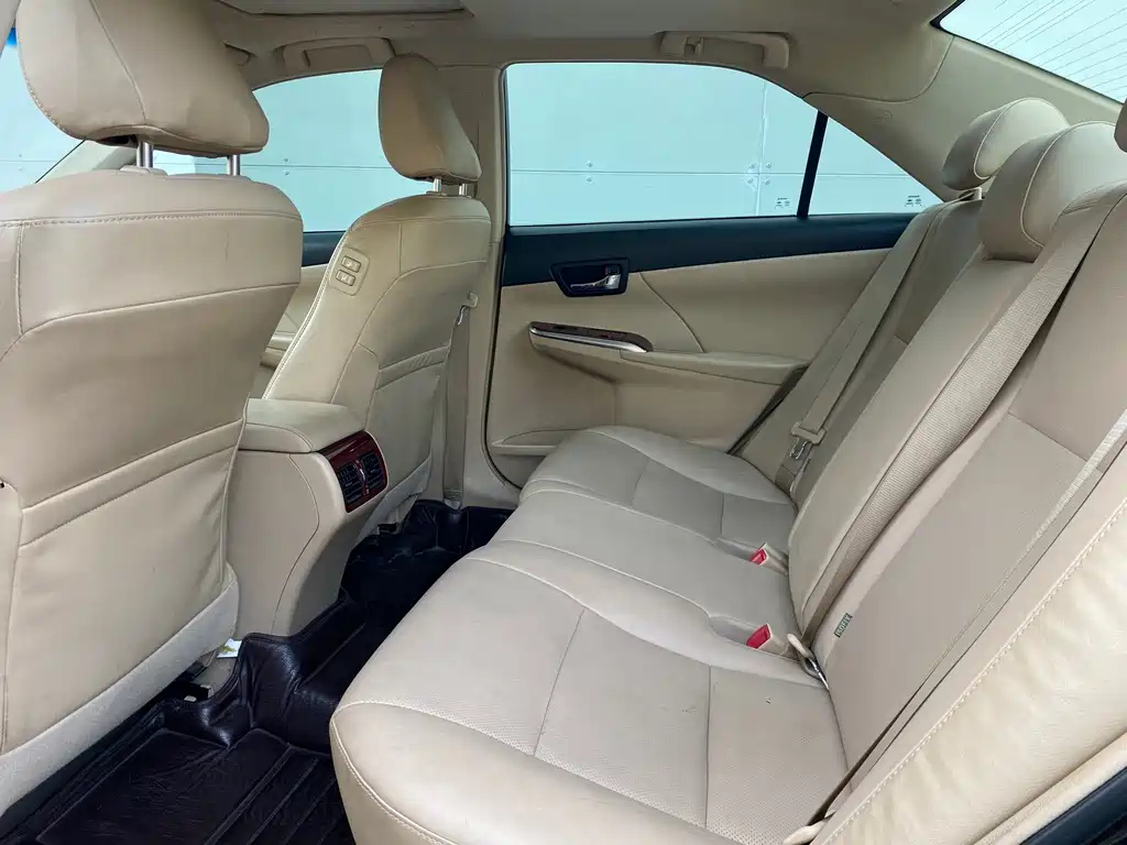 TOYOTA CAMRY 2014