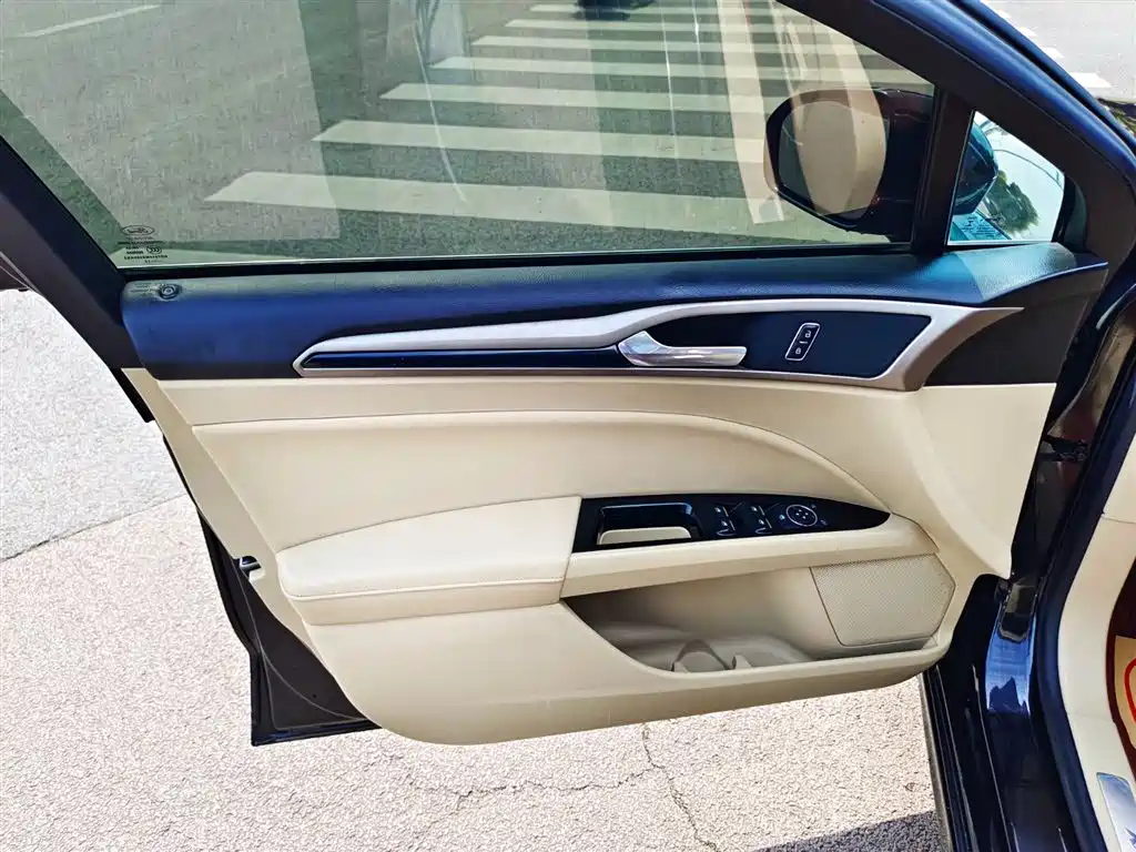 FORD MONDEO 2014