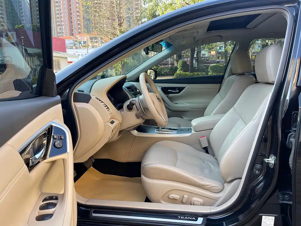 NISSAN TEANA 2018