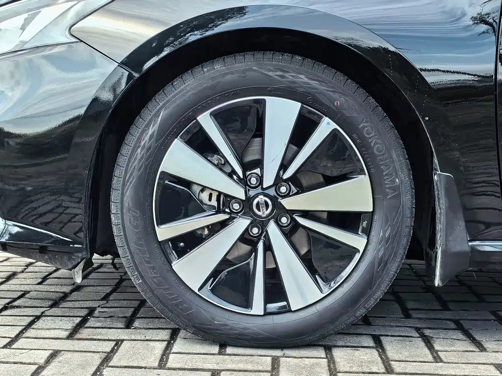 NISSAN TEANA 2021