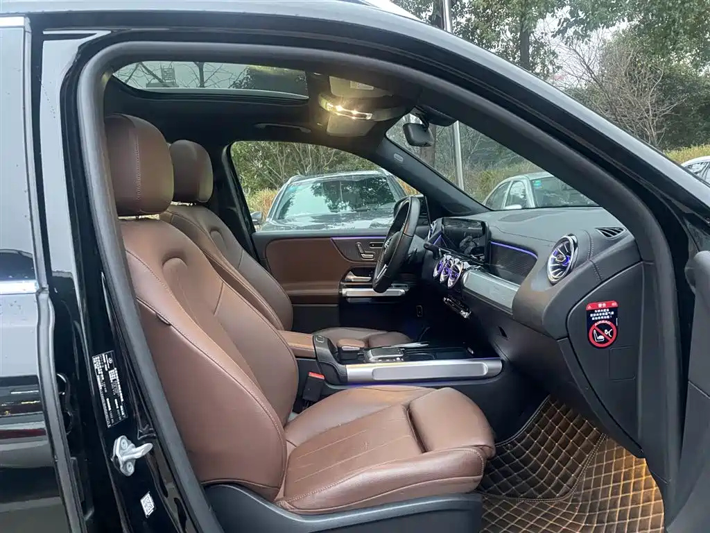 MERCEDES BENZ GLB 2022
