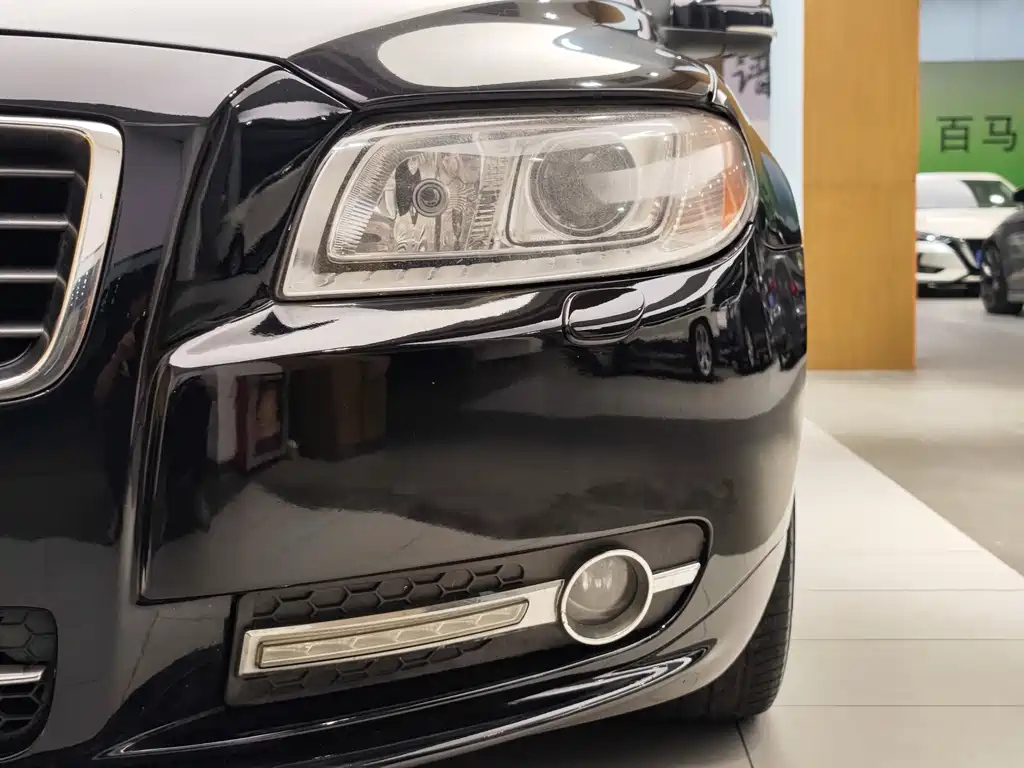 VOLVO S80L 2013