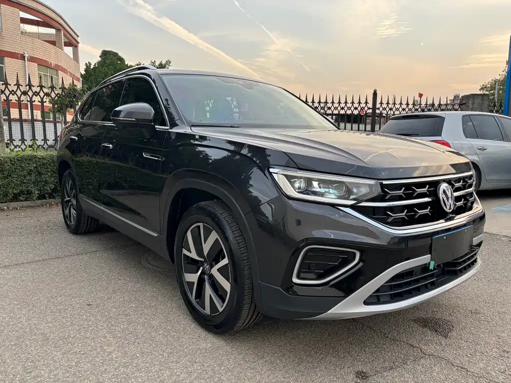 VOLKSWAGEN TAYRON 2022