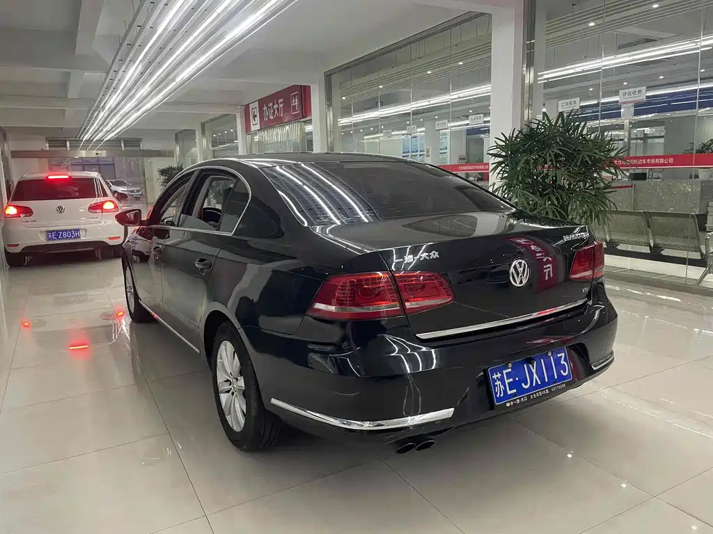 VOLKSWAGEN MAGOTAN 2015