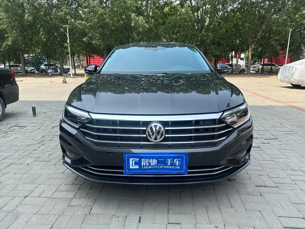 VOLKSWAGEN SAGITAR 2021