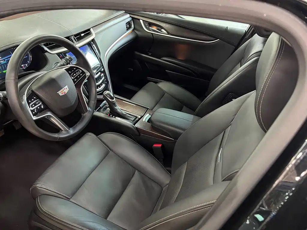 CADILLAC XTS 2018