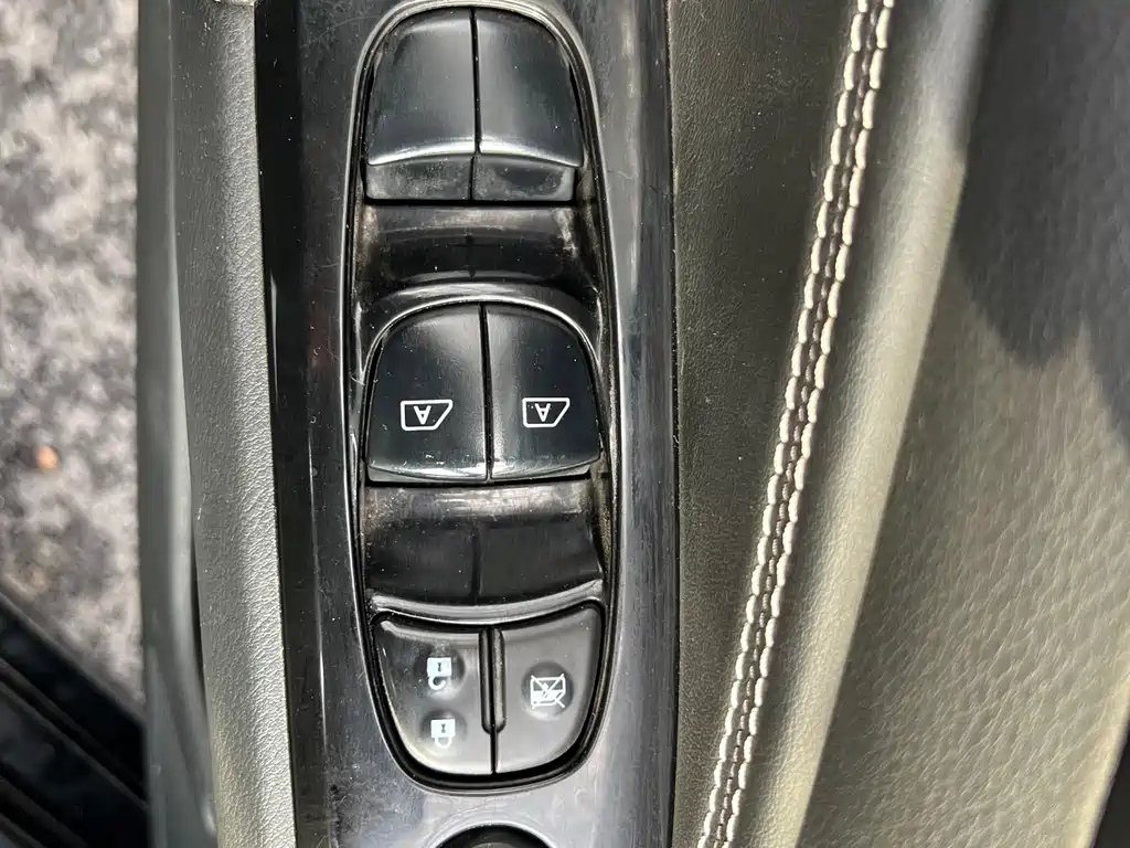 NISSAN TEANA 2022