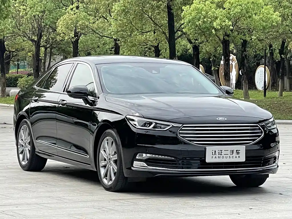 FORD TAURUS 2021