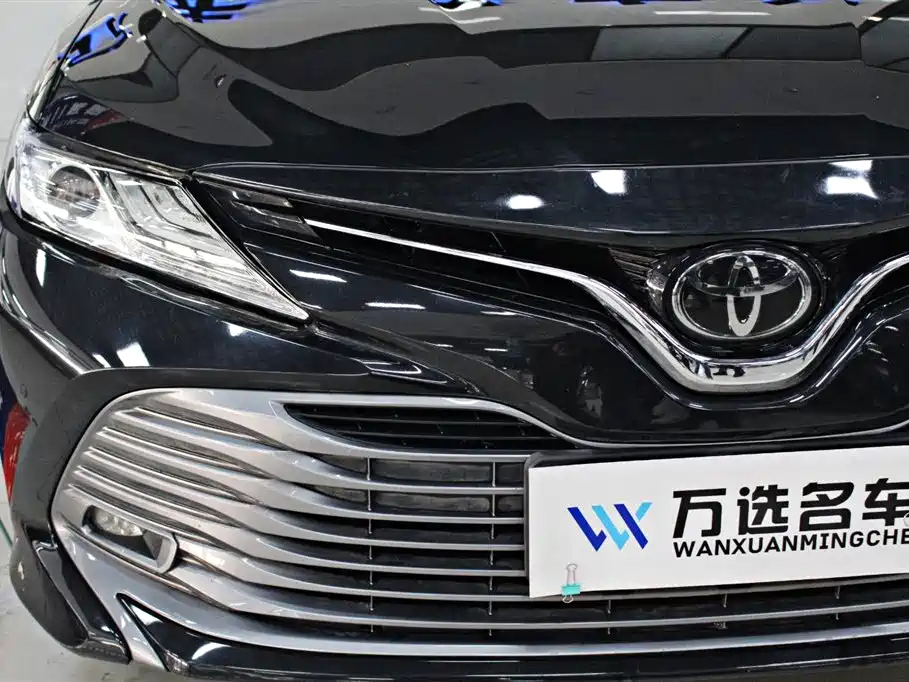 TOYOTA CAMRY 2018
