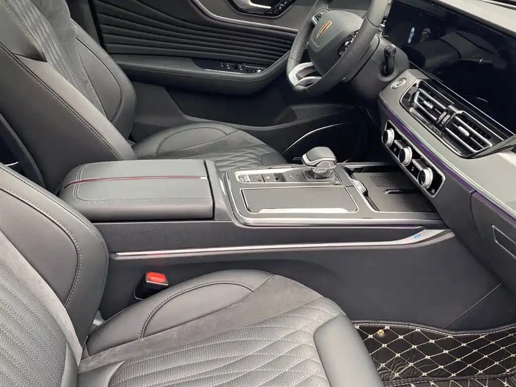 HONGQI HS5 2023