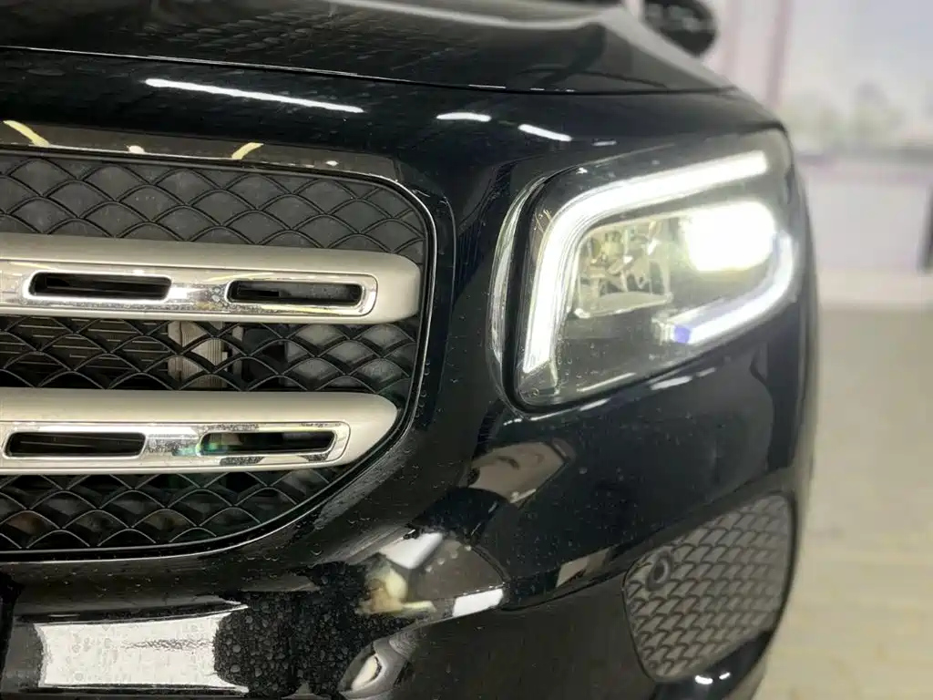 MERCEDES BENZ GLB 2022