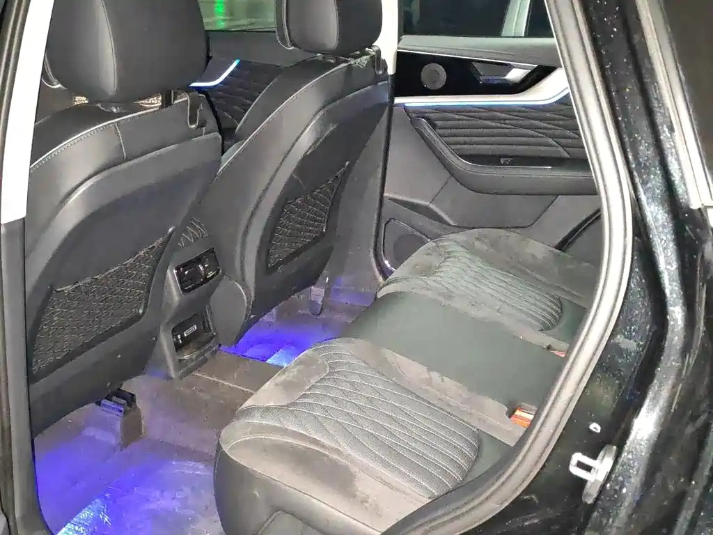 HONGQI HS5 2023