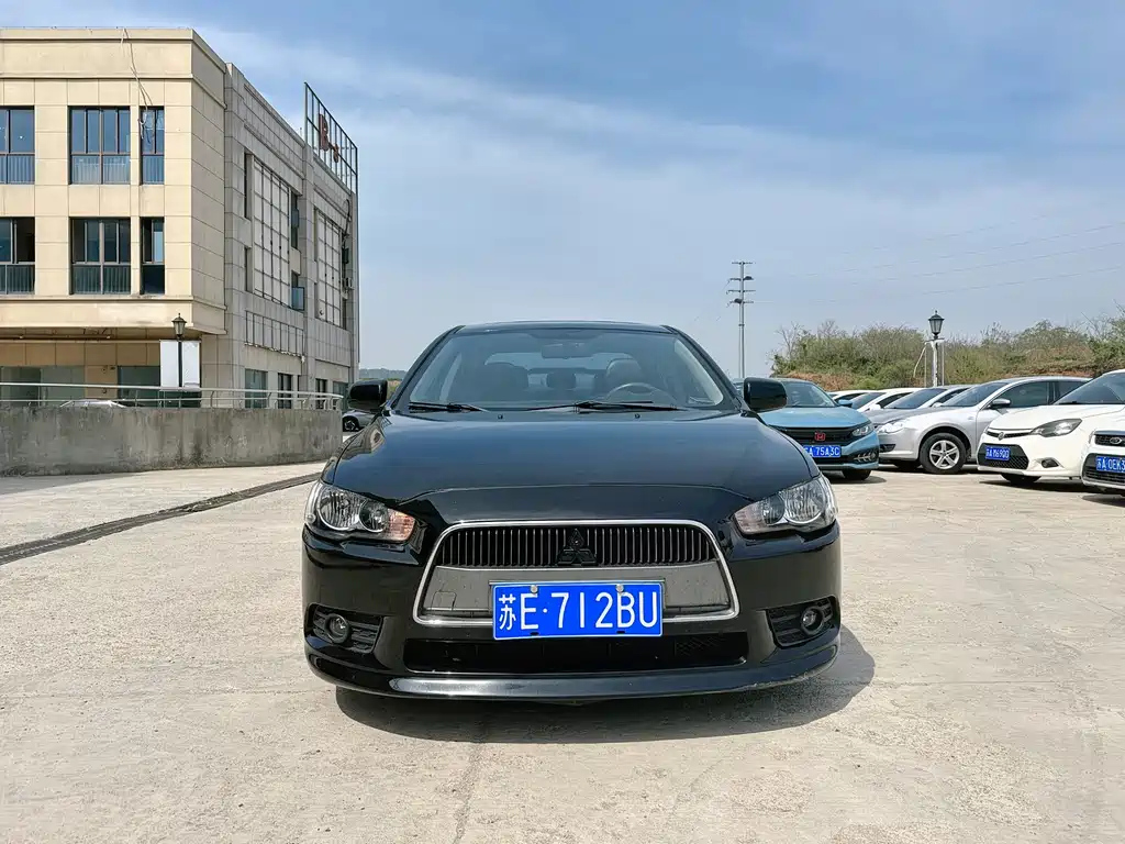MITSUBISHI LANCER EX 2014