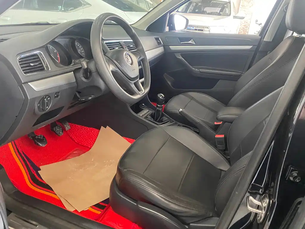 VOLKSWAGEN LAVIDA 2017