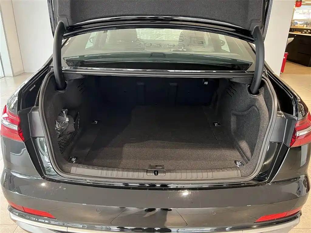 AUDI A6L 2023