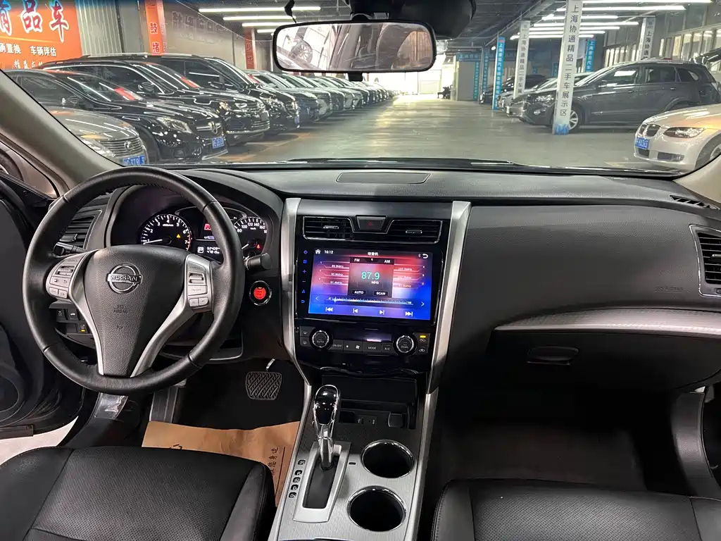 NISSAN TEANA 2018