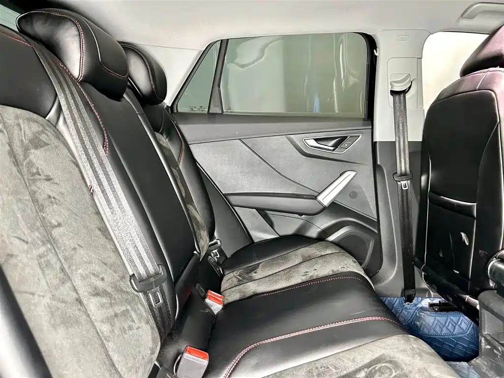 AUDI Q2L 2021