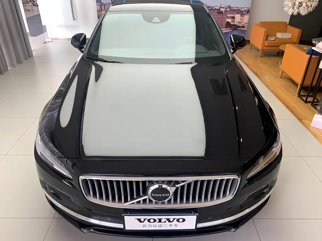 VOLVO S90 2021