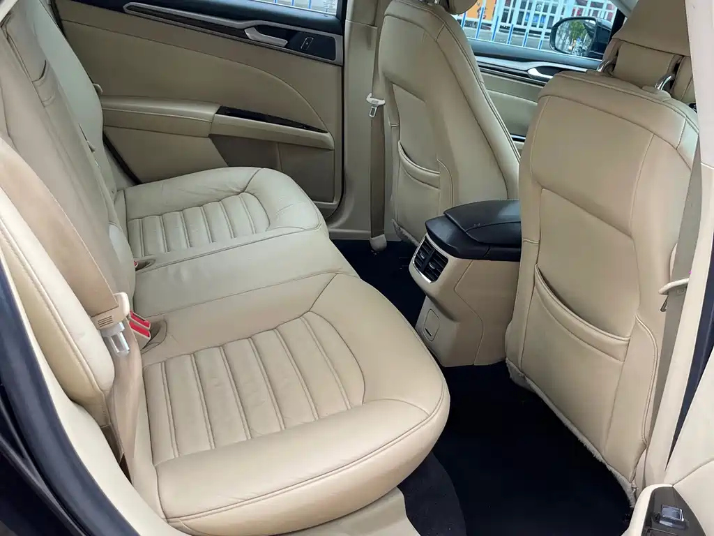 FORD MONDEO 2015