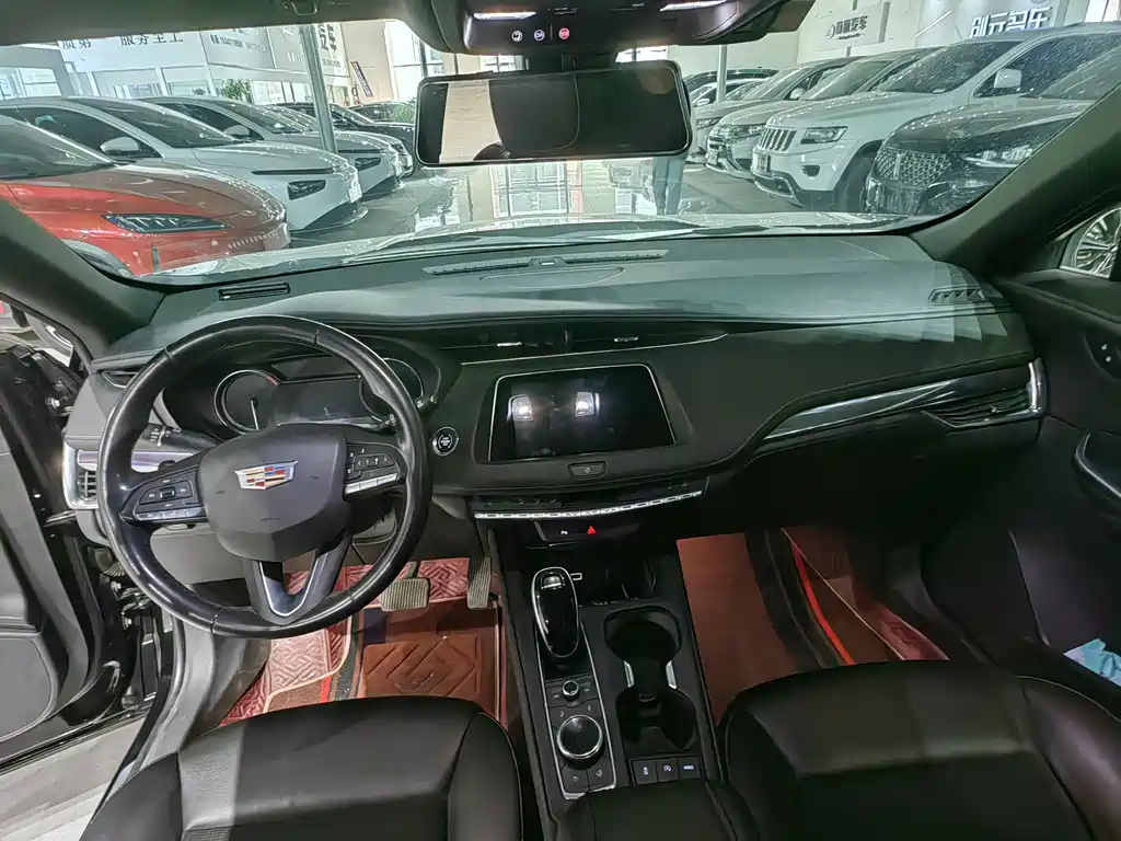 CADILLAC XT4 2020