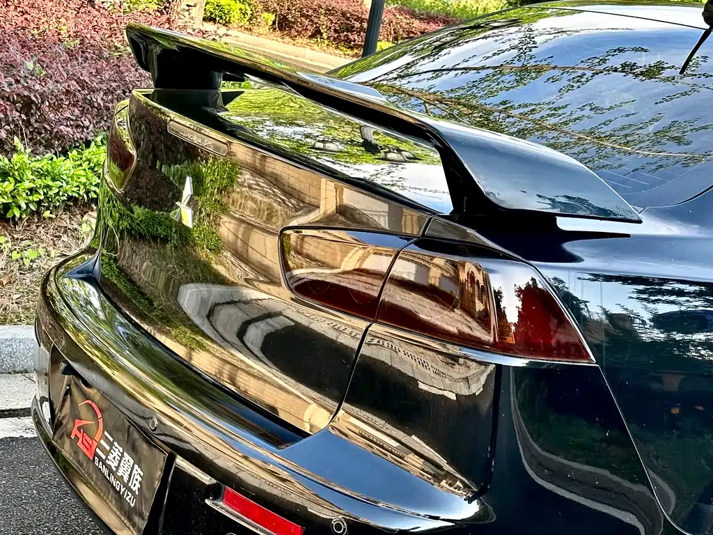 MITSUBISHI LANCER EX 2011