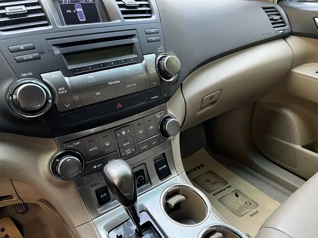 TOYOTA HIGHLANDER 2013