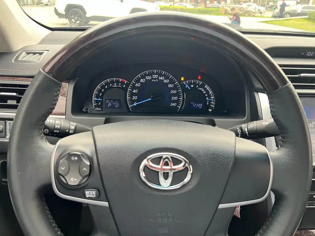 TOYOTA CAMRY 2017