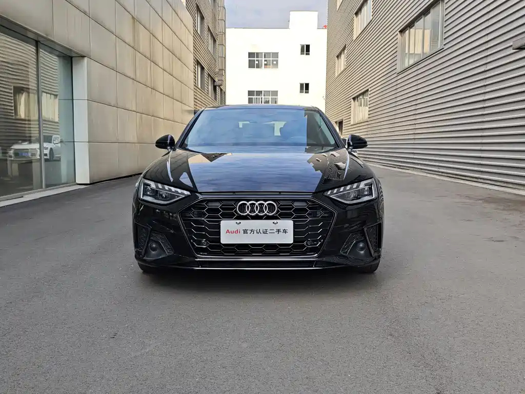AUDI A4L 2022