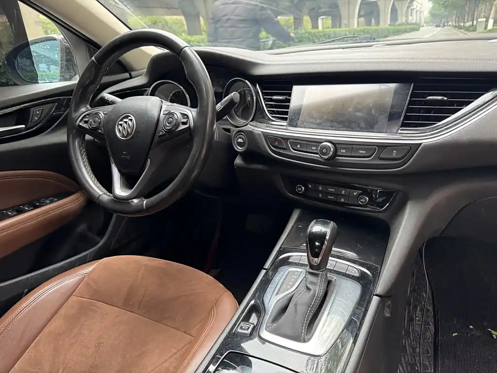 BUICK REGAL 2019