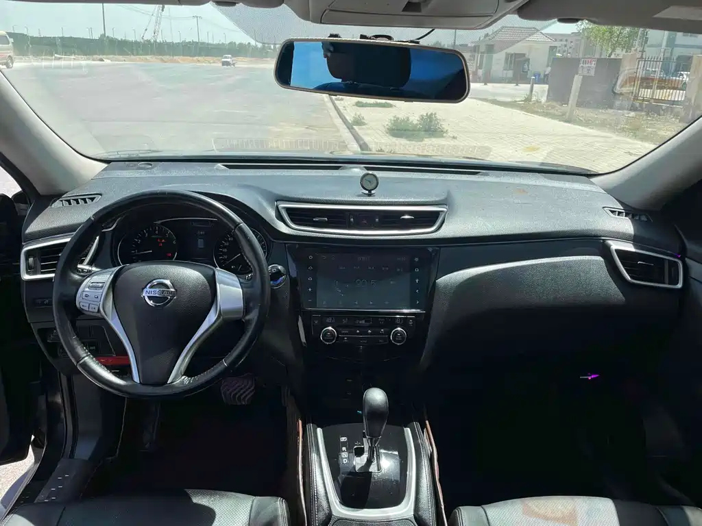 NISSAN X-TRAIL 2016