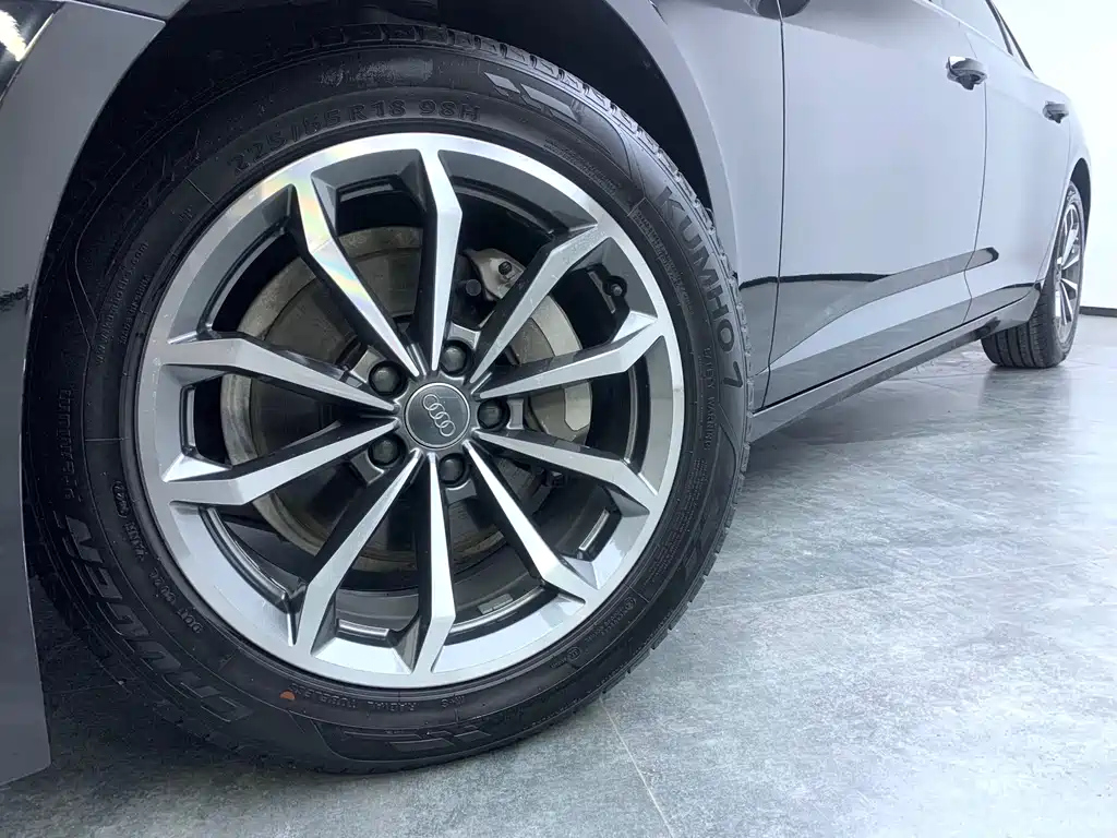 AUDI A6L 2020