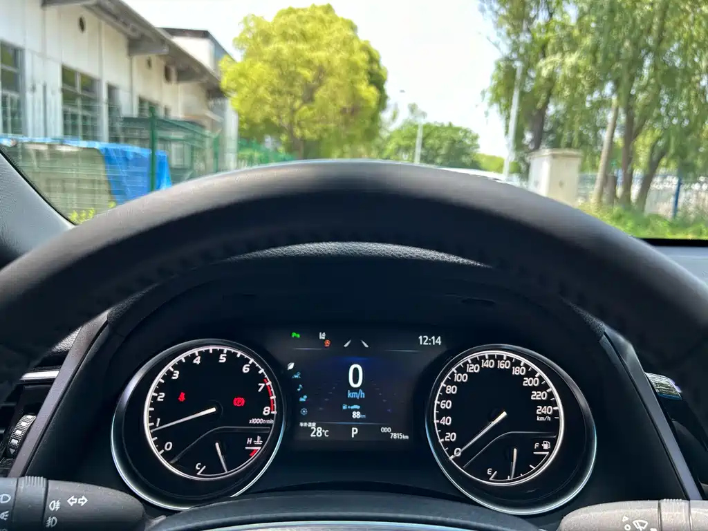 TOYOTA CAMRY 2021