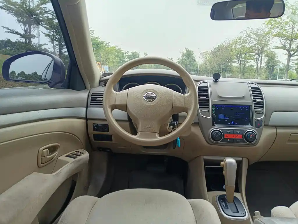 NISSAN SYLPHY 2015