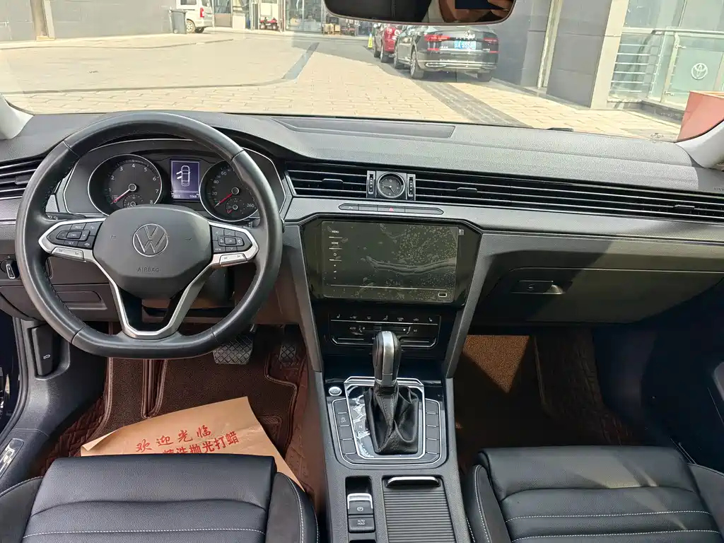 VOLKSWAGEN MAGOTAN 2021