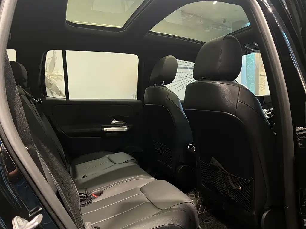 MERCEDES BENZ EQB 2022