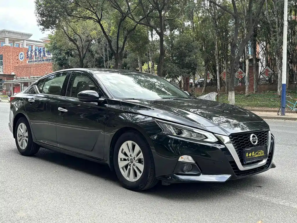 NISSAN TEANA 2019