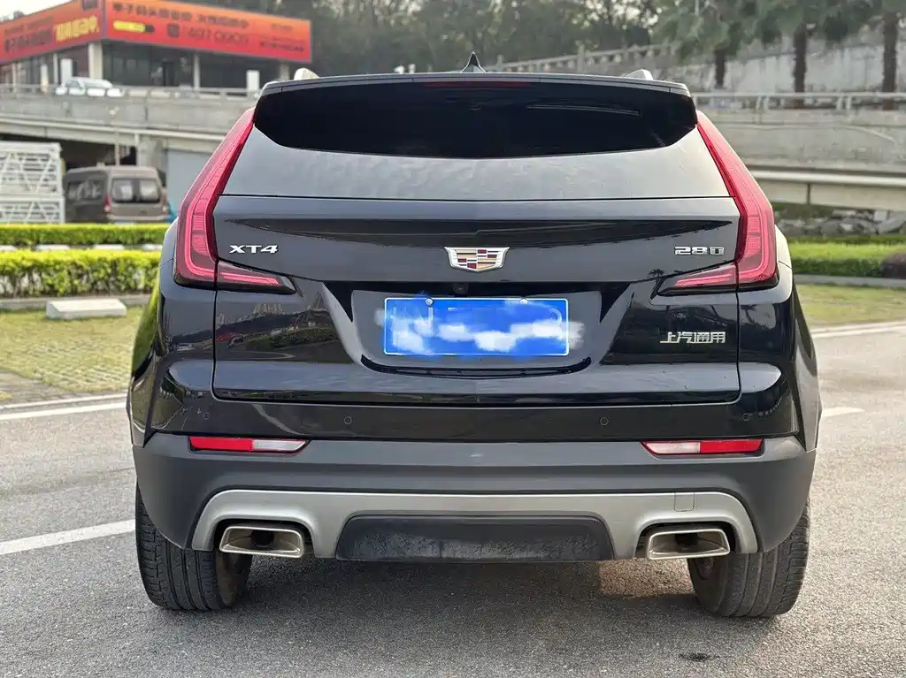 CADILLAC XT4 2021