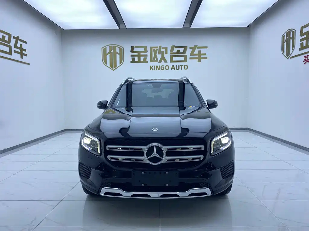 MERCEDES BENZ GLB 2023