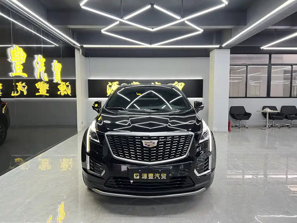 CADILLAC XT5 2021