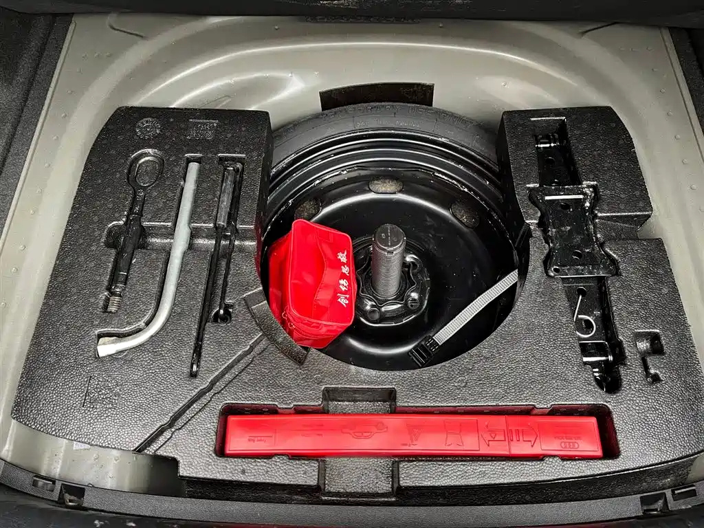VOLKSWAGEN SAGITAR 2020