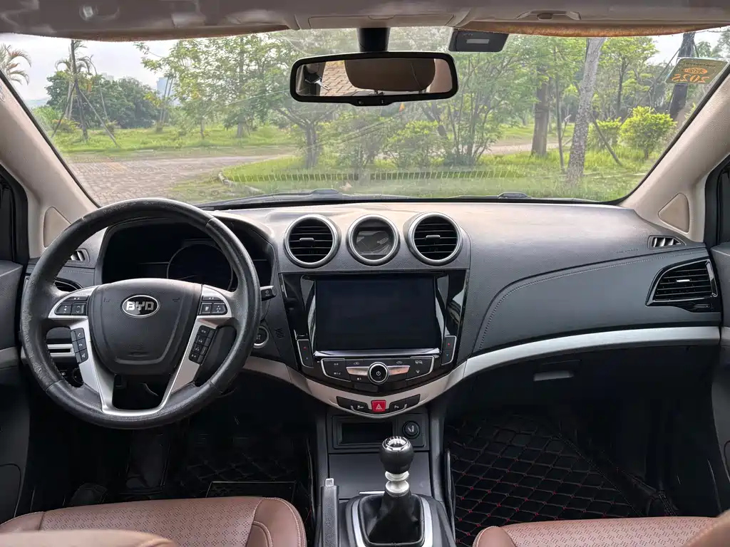 BYD S7 2017