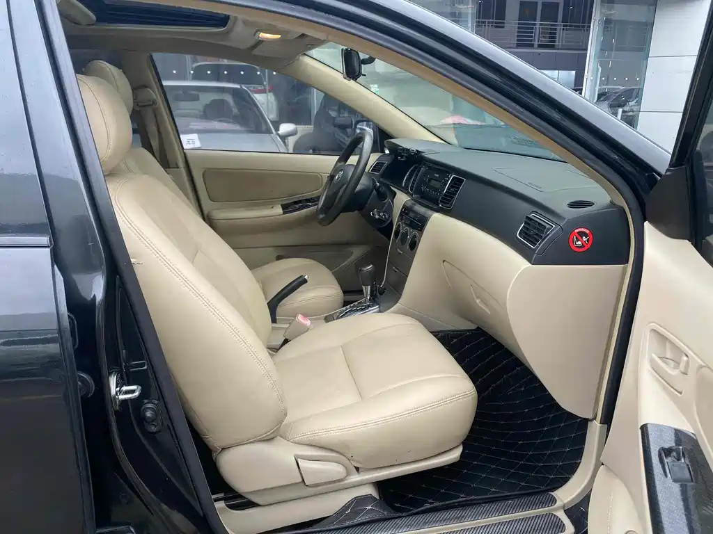 TOYOTA COROLLA 2015