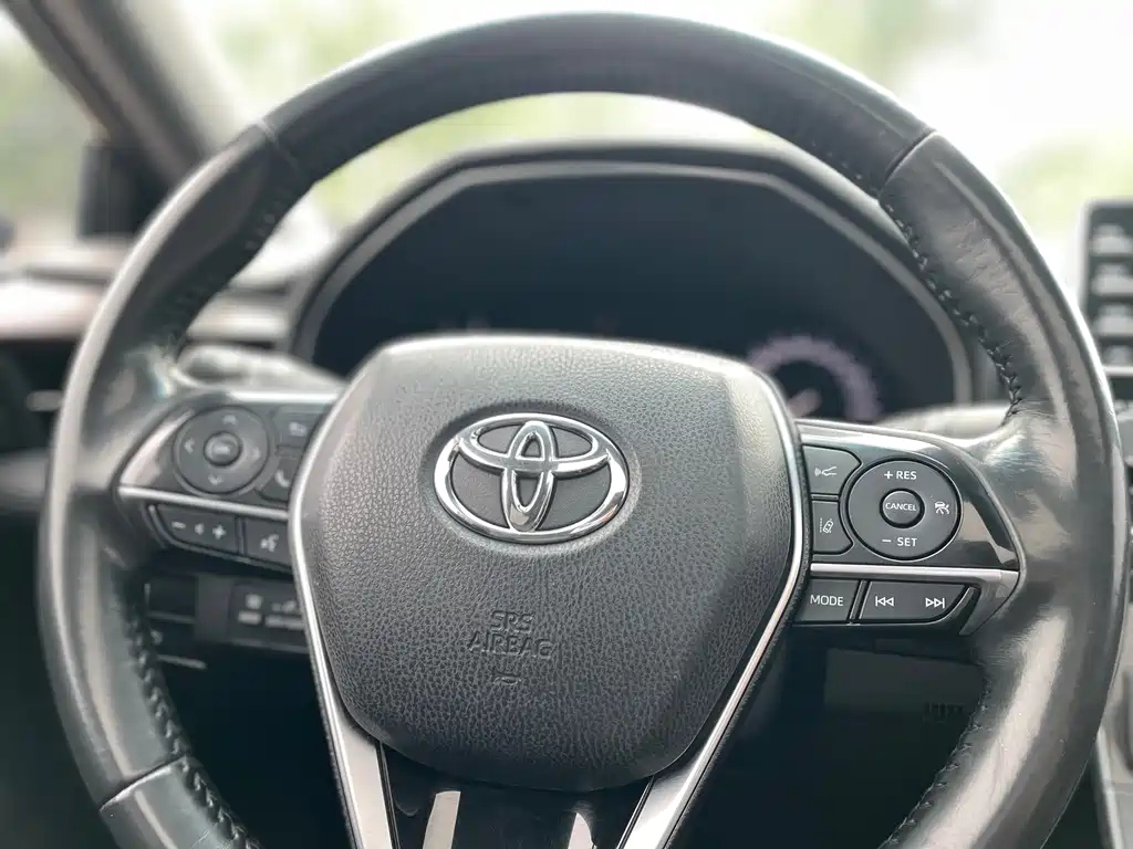 TOYOTA AVALON 2020