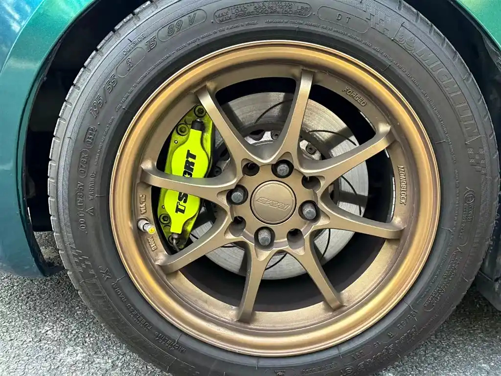 SUZUKI SWIFT 2016