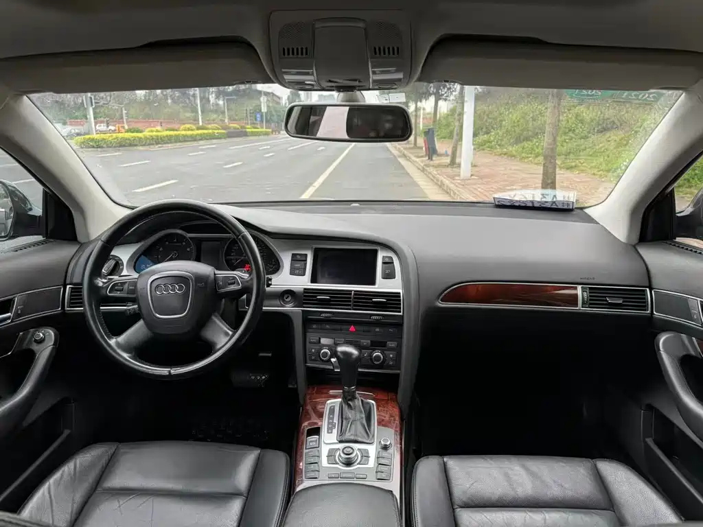 AUDI A6L 2011