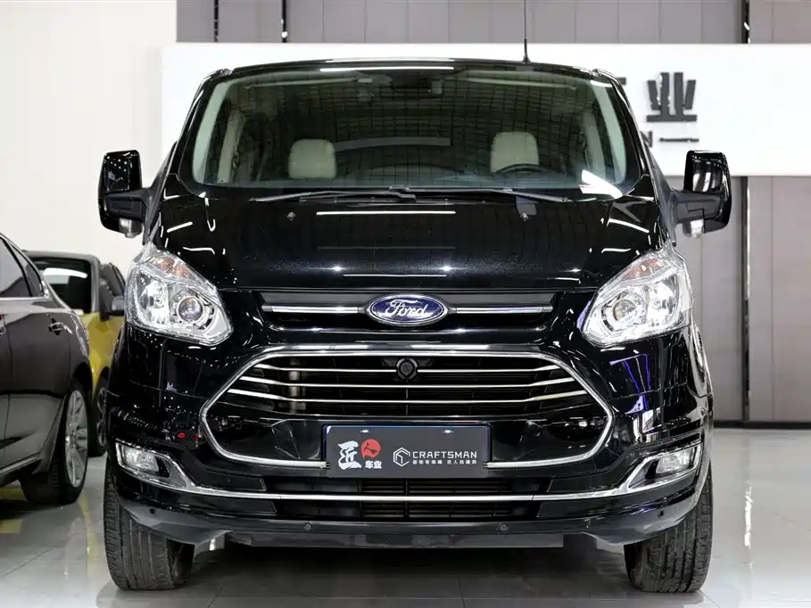 FORD TOUREO 2016